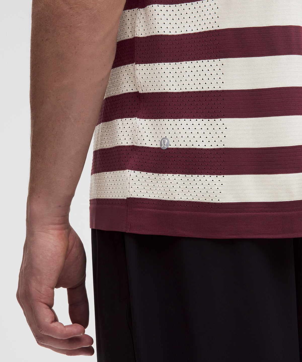Burgundy Bay/Light Ivory