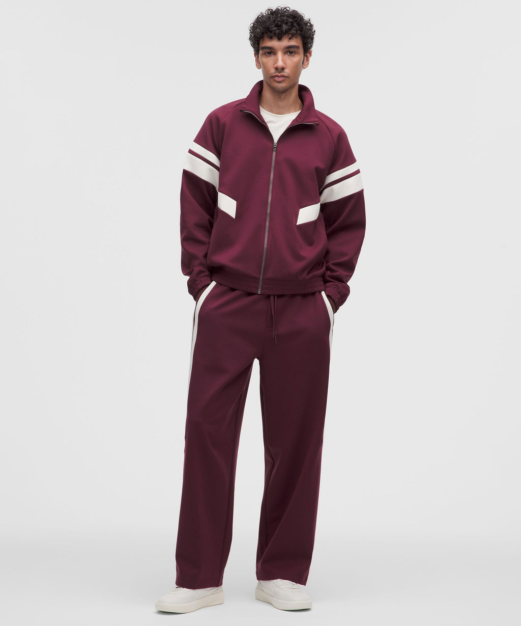 Burgundy Bay/Light Ivory