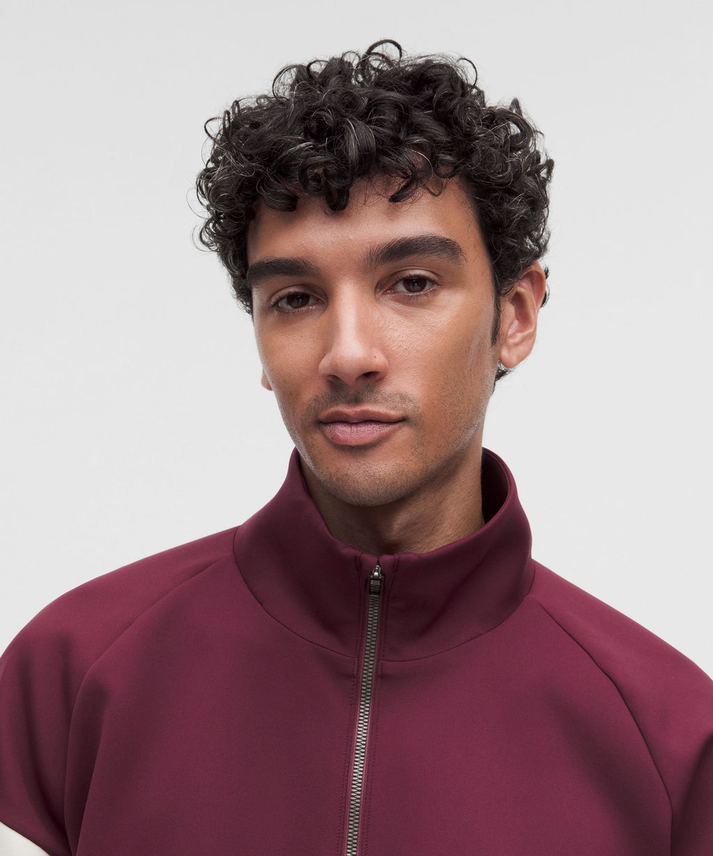 Burgundy Bay/Light Ivory