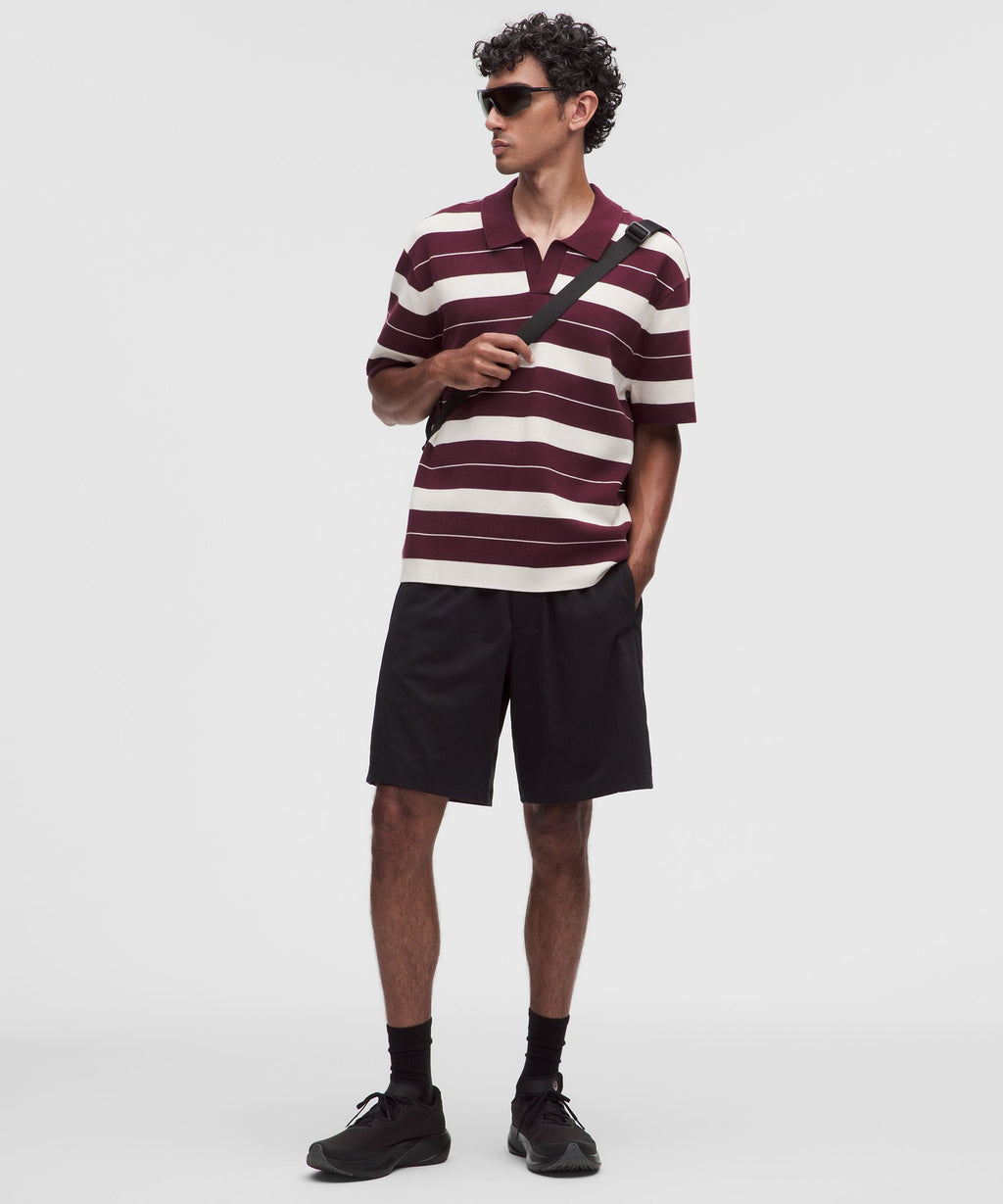 Burgundy Bay/Light Ivory