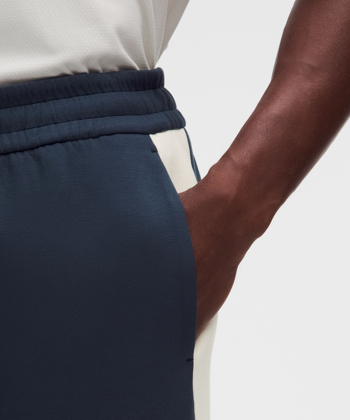 True Navy/Light Ivory