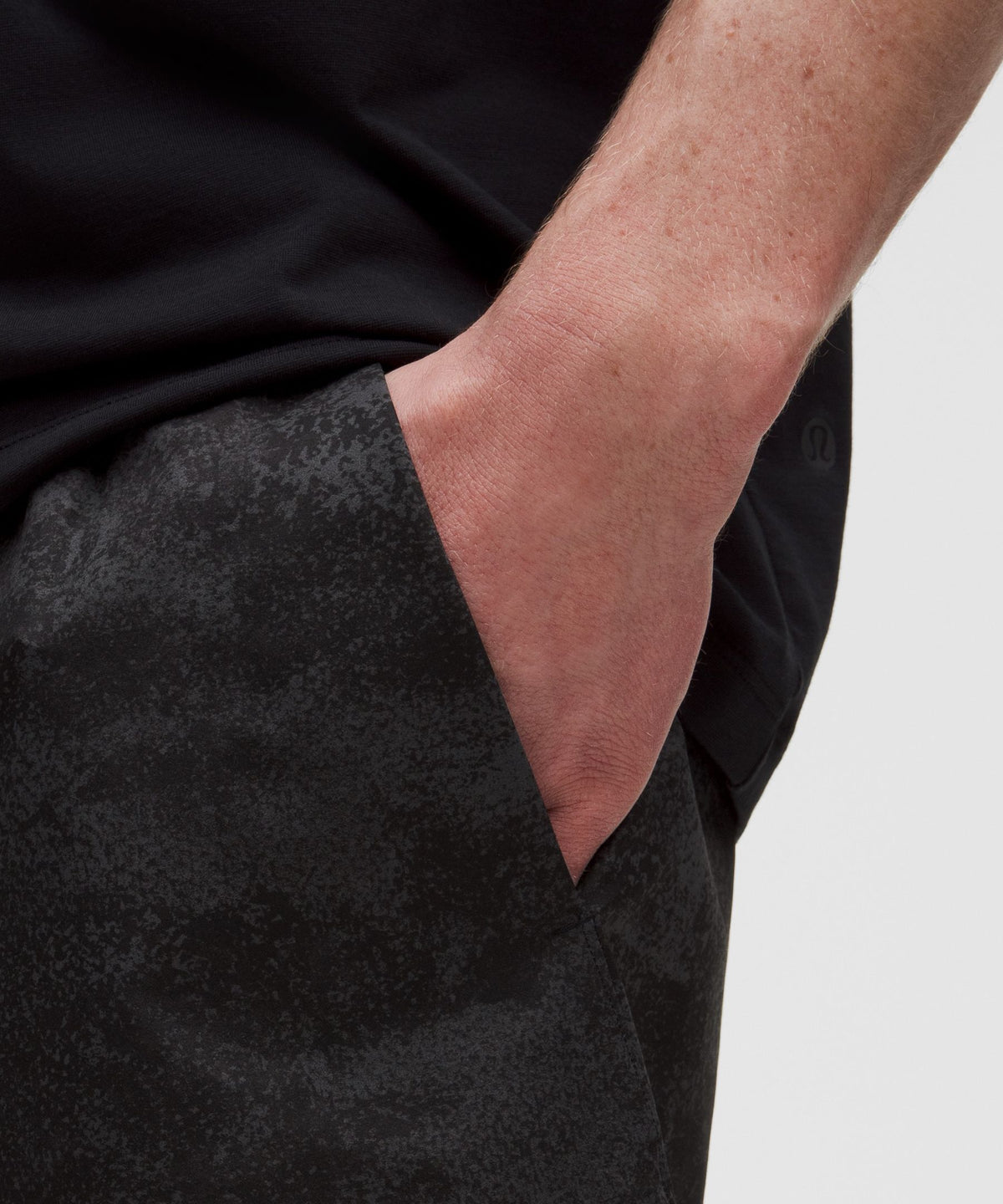 Incline Texture Black Multi