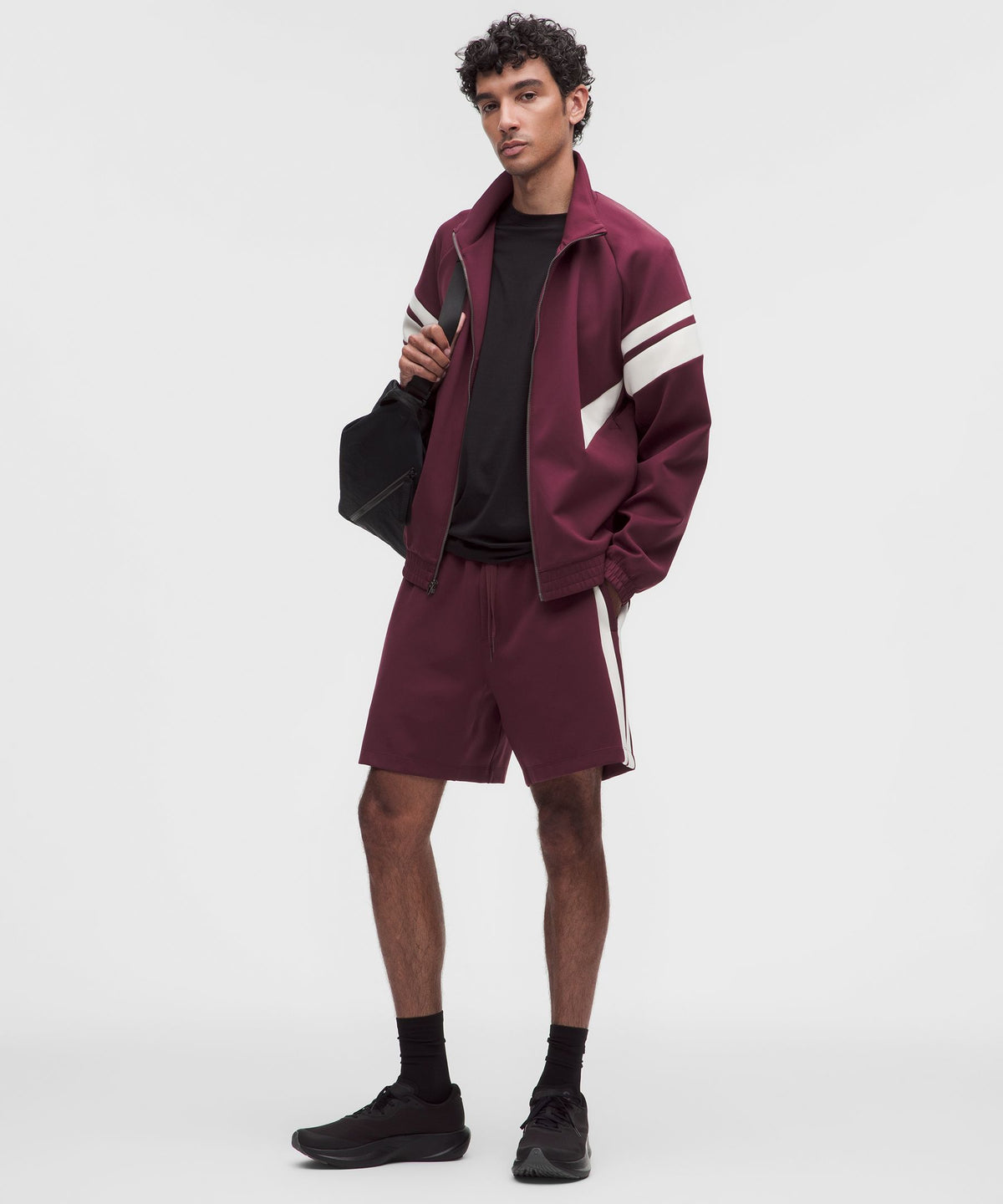 Burgundy Bay/Light Ivory