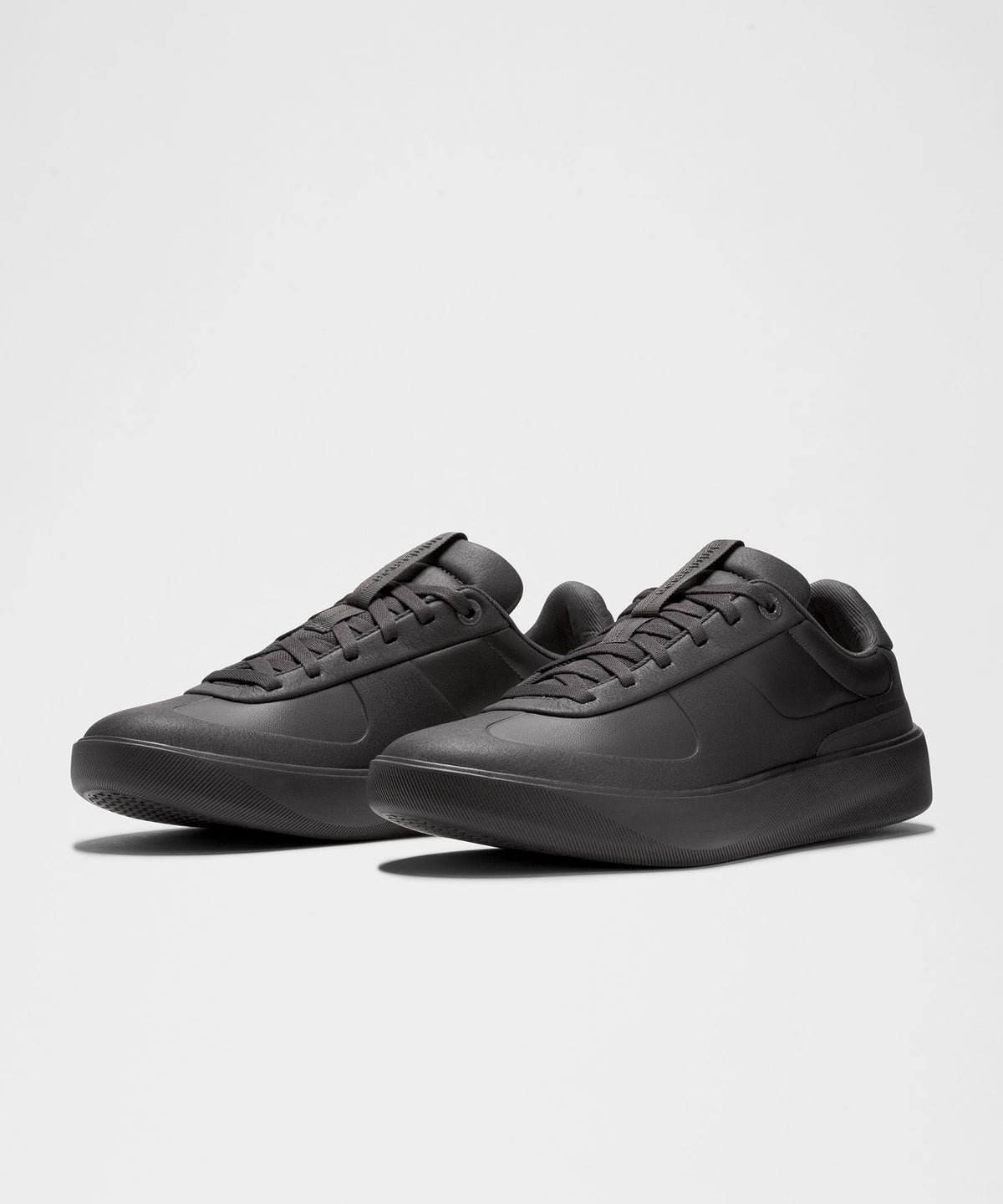 Black/Black/Black