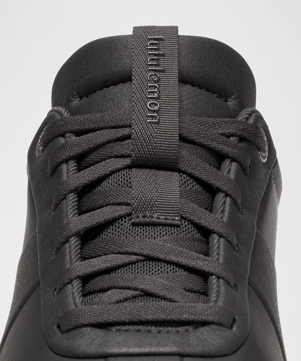 Black/Black/Black