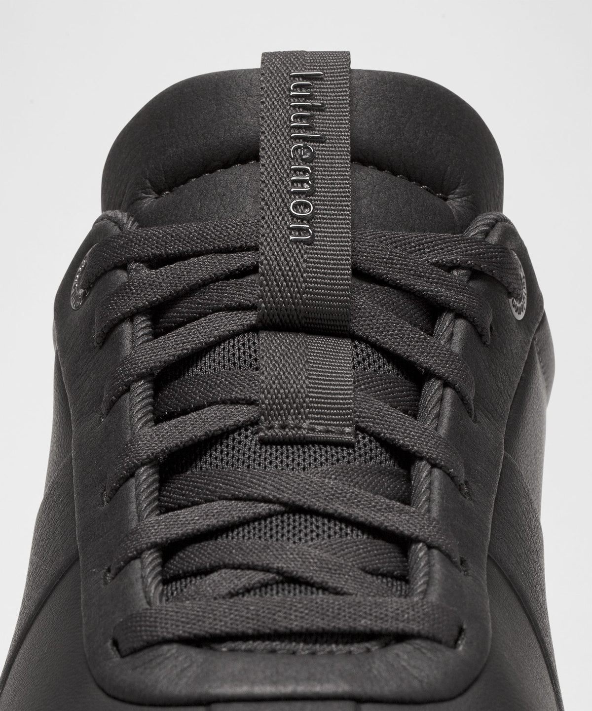 Black/Black/Black