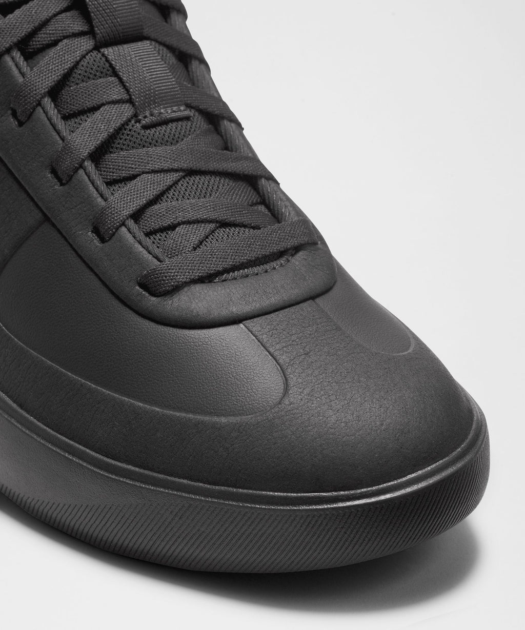 Black/Black/Black