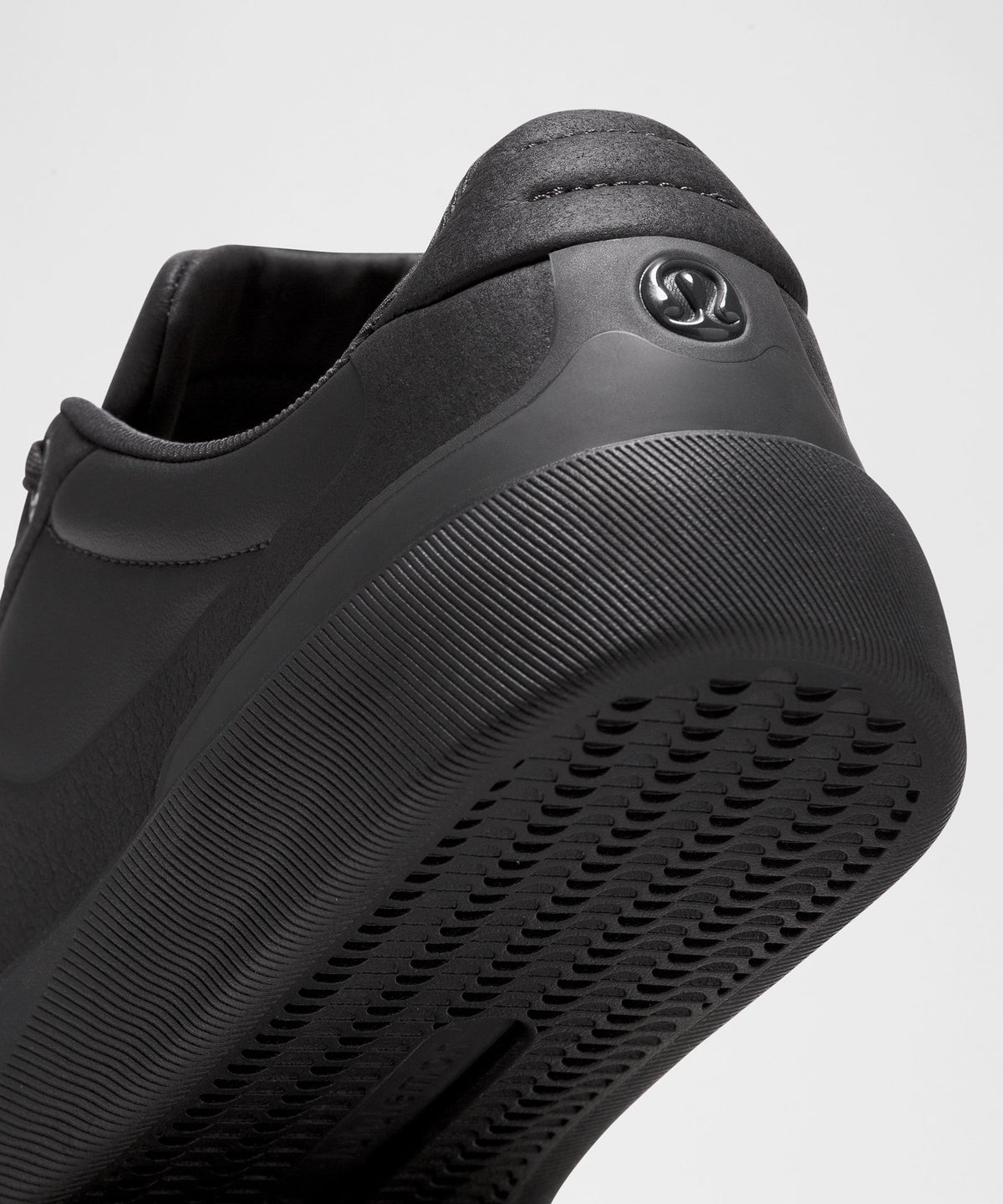 Black/Black/Black