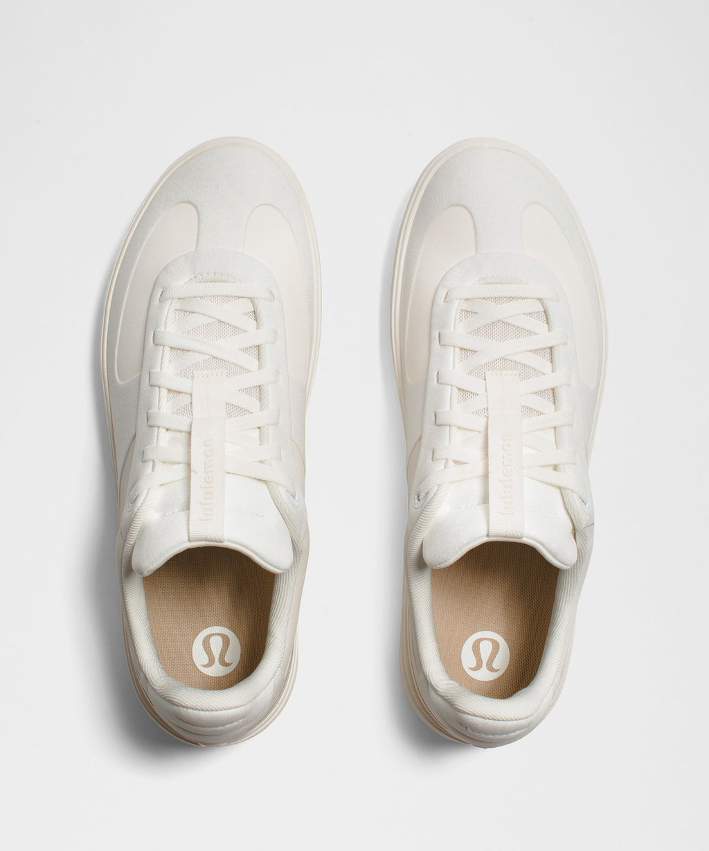 White/White/White