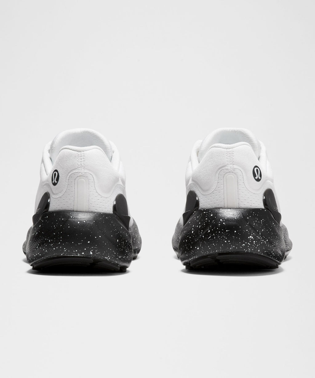 White/Black/Black