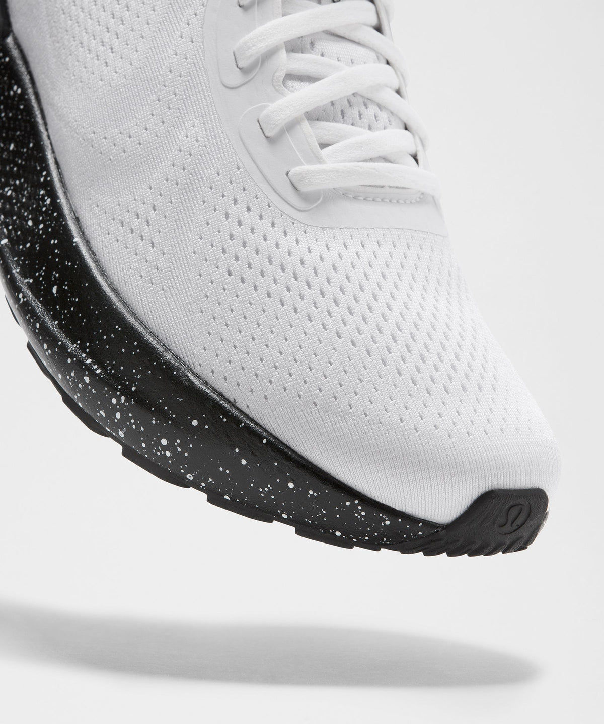 White/Black/Black