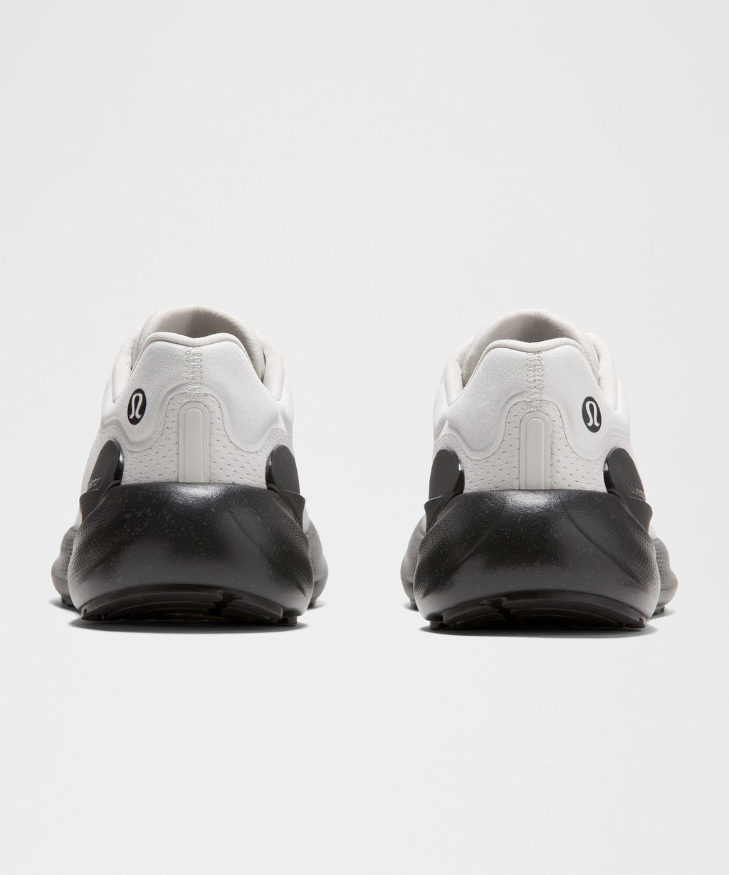 Light Vapor/Black/Black