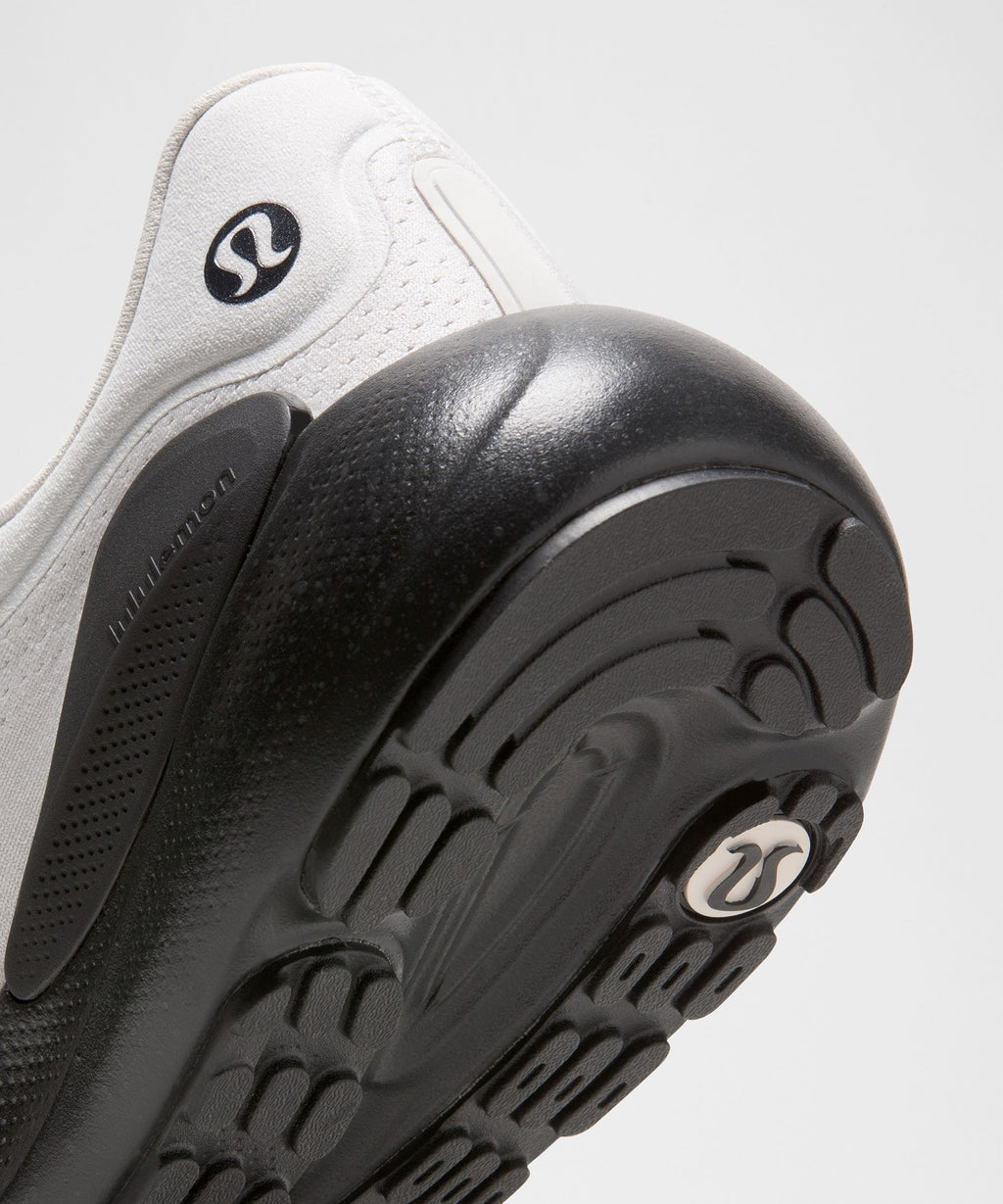 Light Vapor/Black/Black