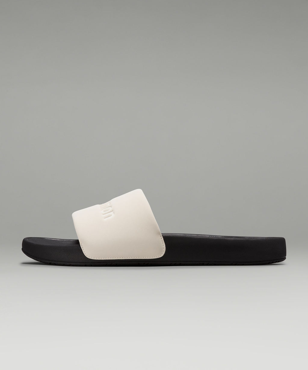 Light Ivory/Black/Light Ivory