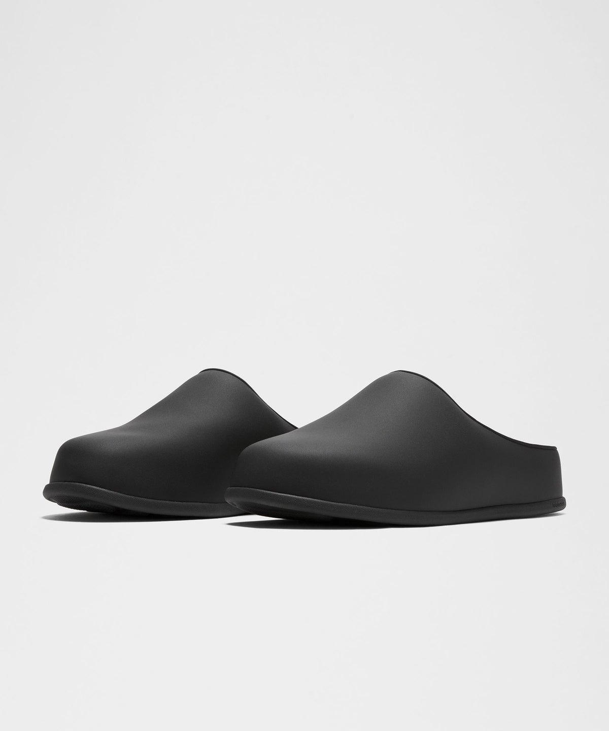 Black/Black/Black