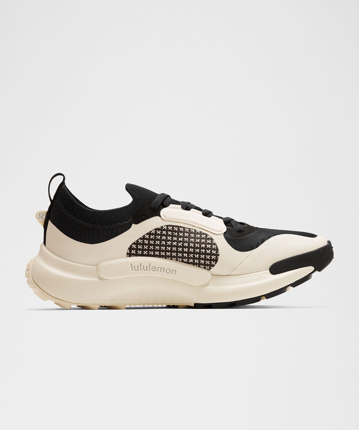 Black/Natural Ivory/White