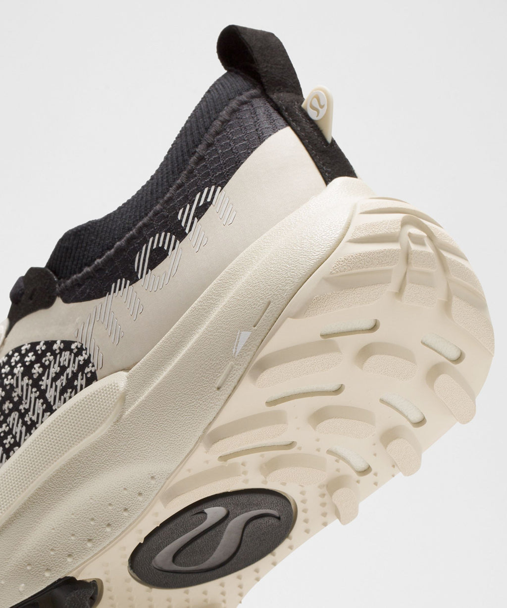 Black/Natural Ivory/White