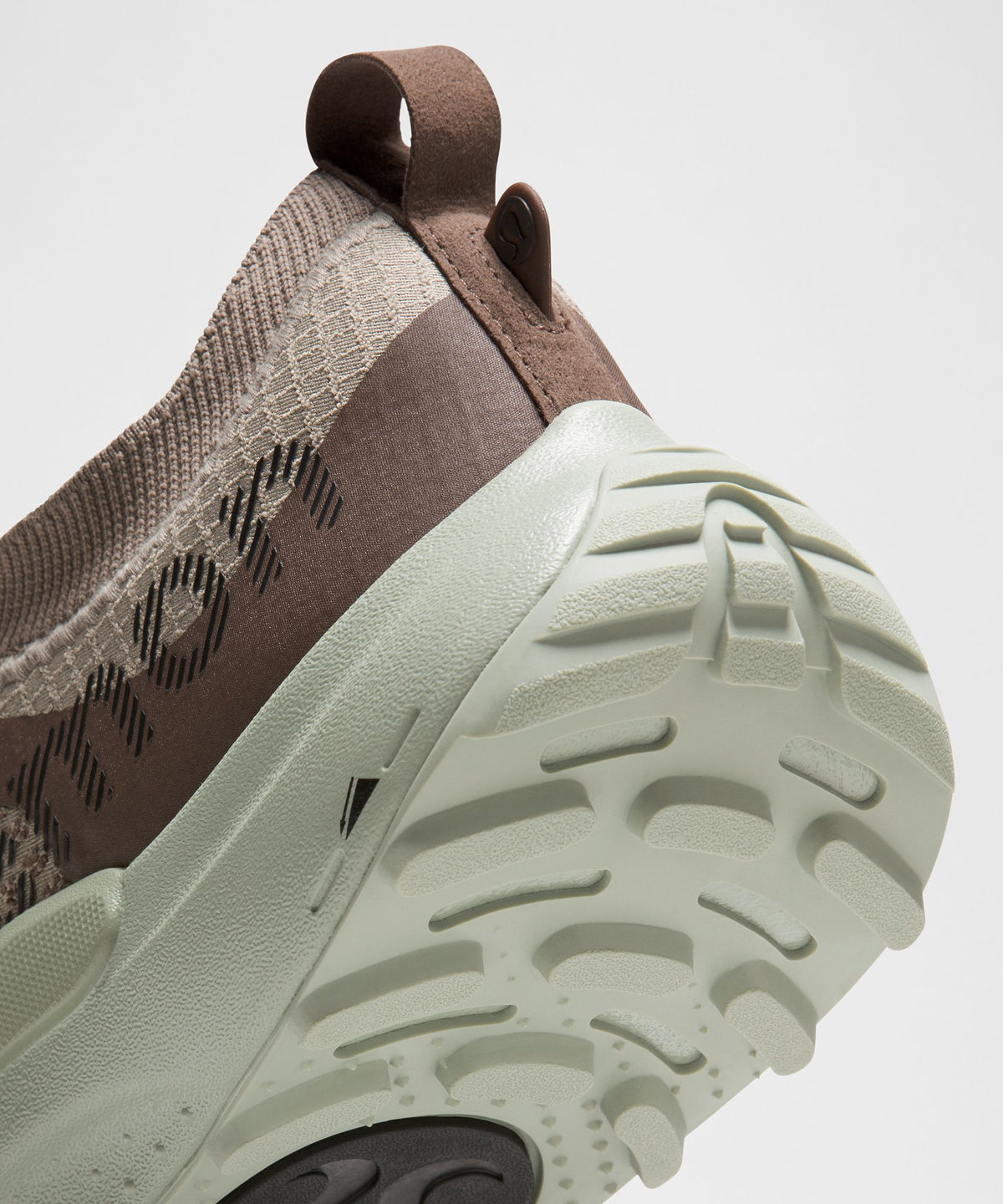 Dark Chestnut/Fog Green/Black