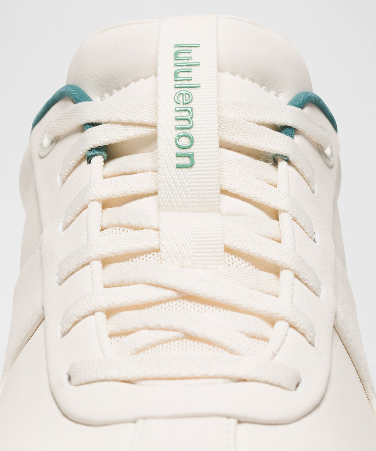 Coconut Ivory/Oat/Deep Marina