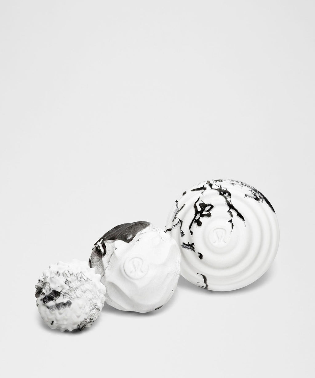 Black/White