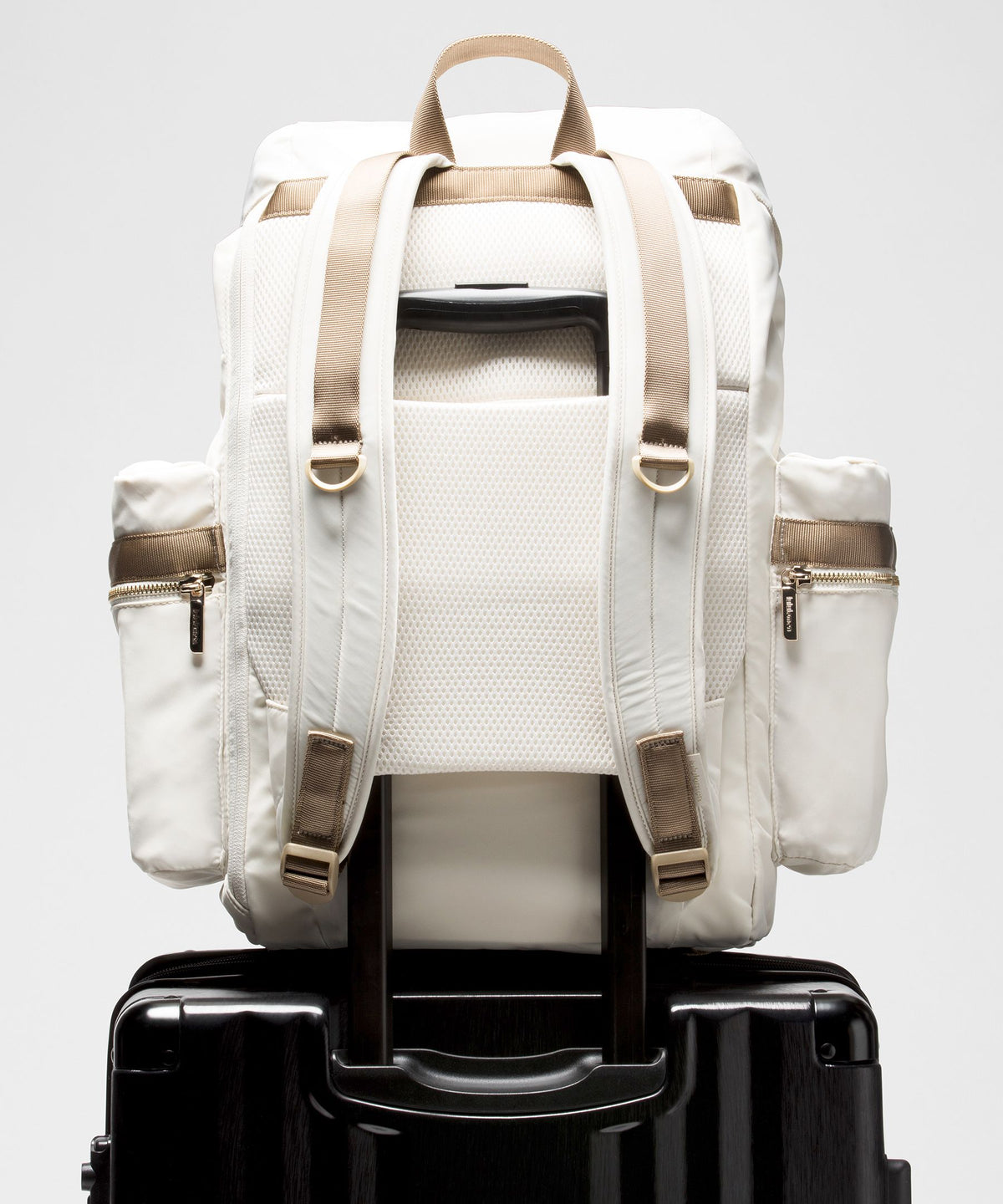 Light Ivory/Wacky Khaki/Gold