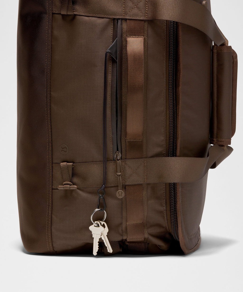 Walnut Crunch/Detours Welcome Emboss Black