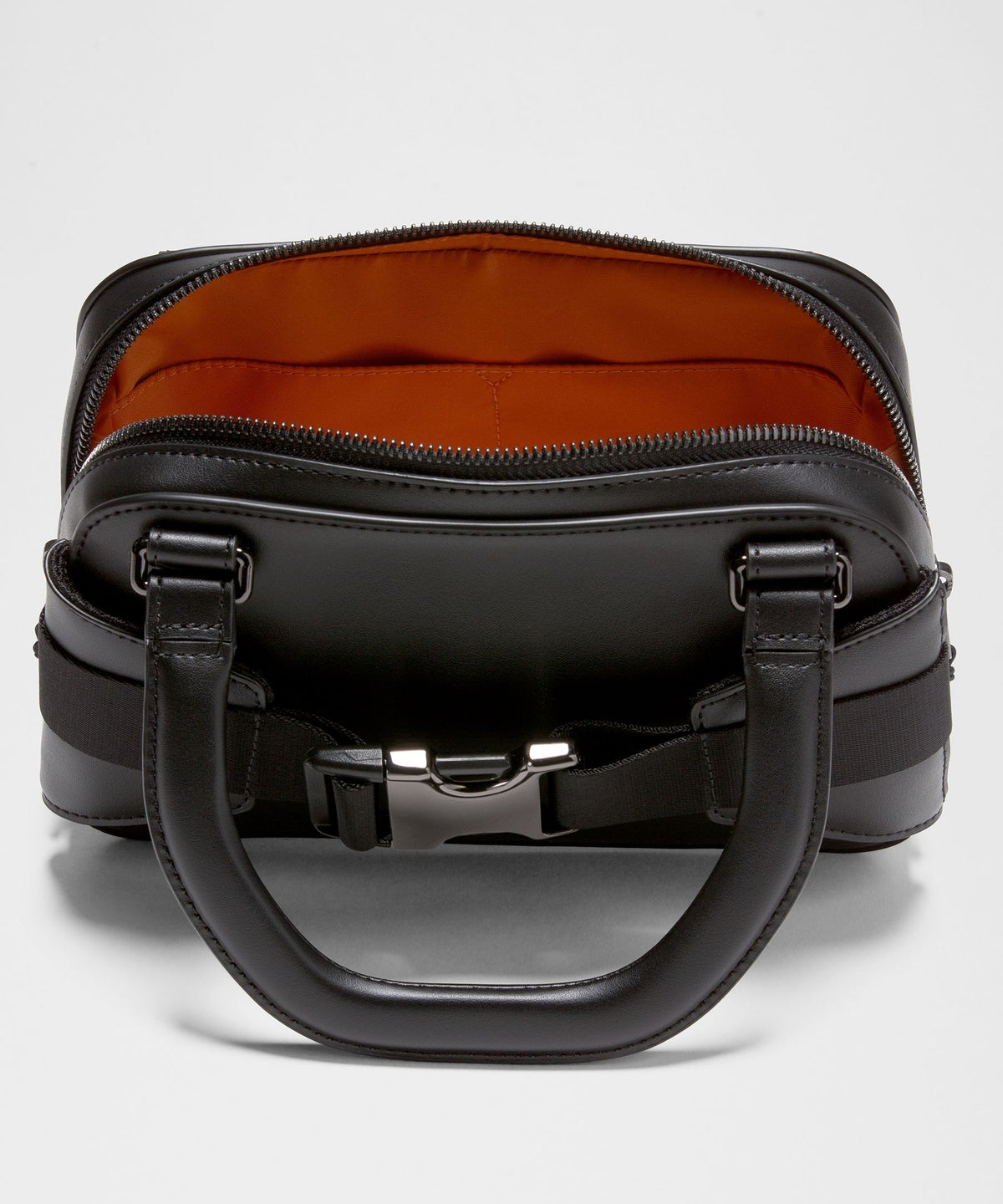 Black/True Tangerine