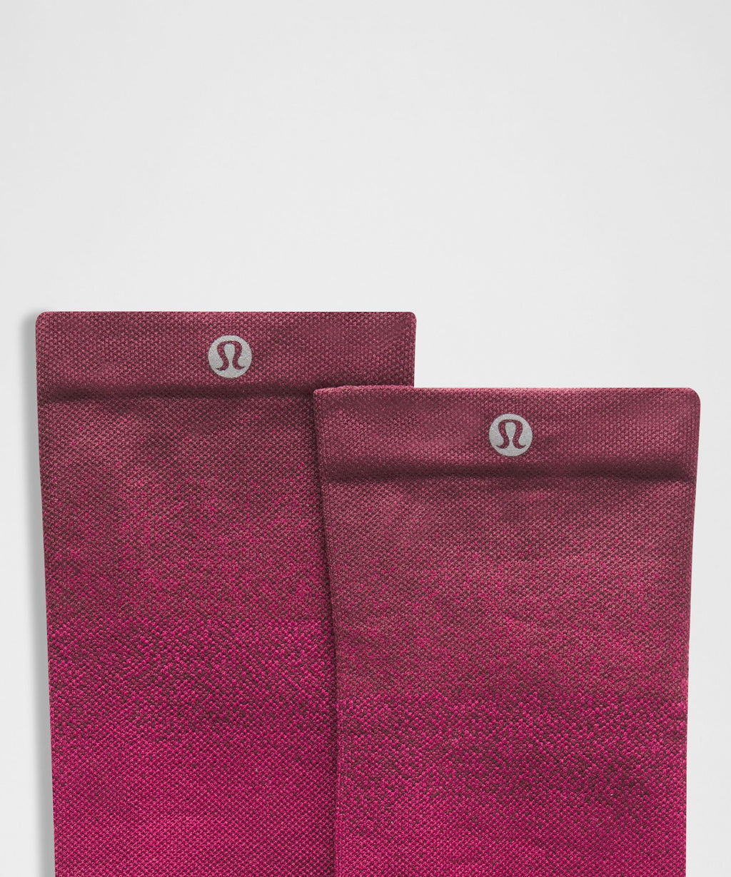 Burgundy Bay/Raspberry Rave