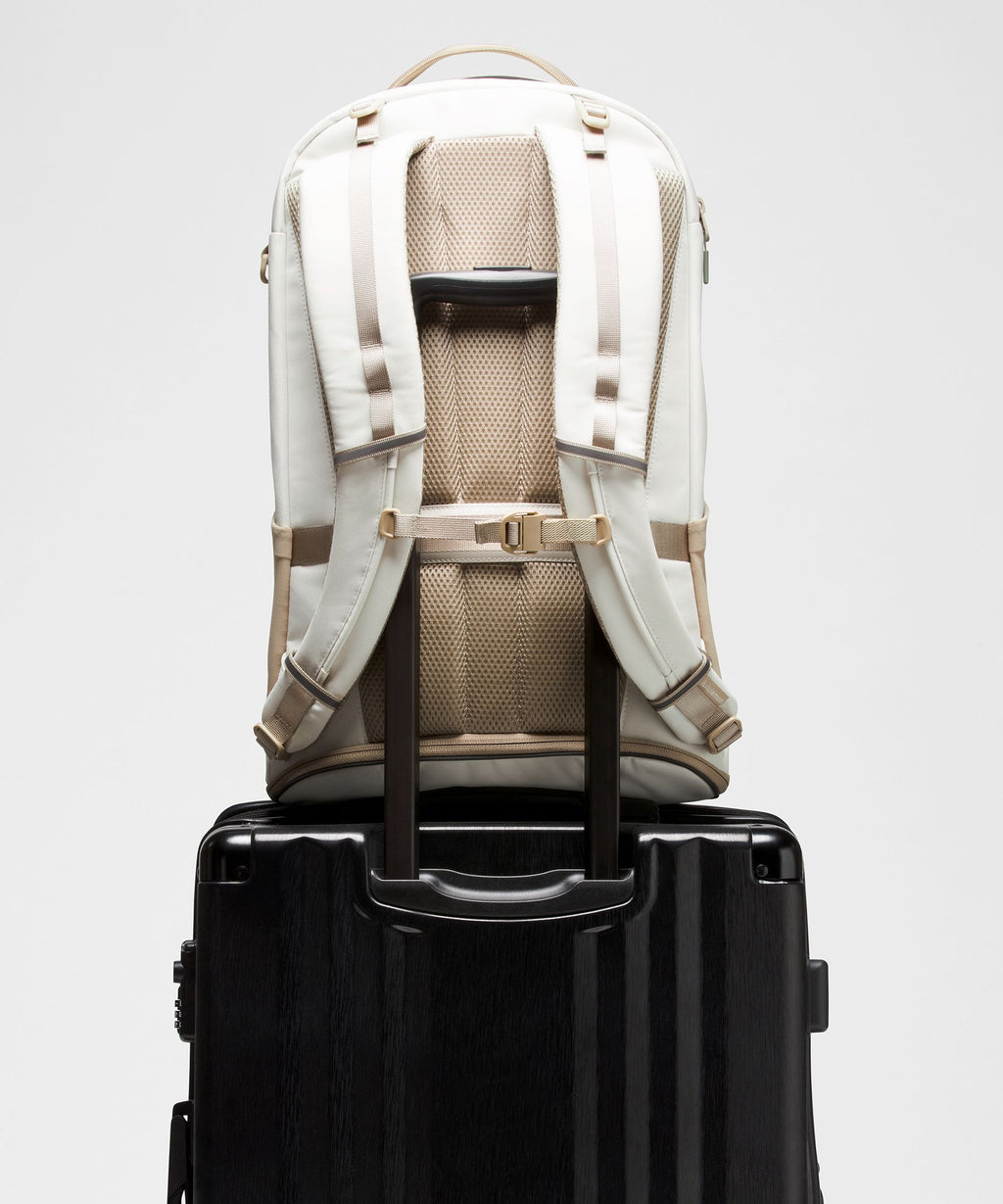Light Ivory/Wacky Khaki/Willow Leaf