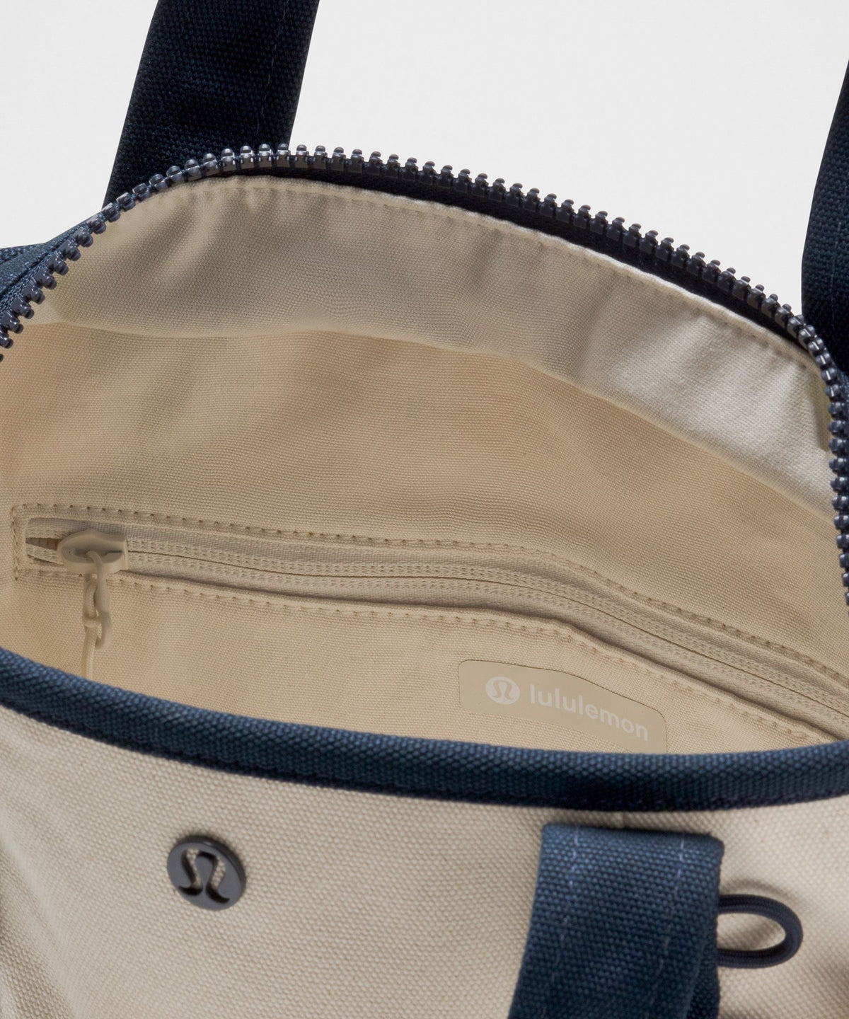 Natural/True Navy