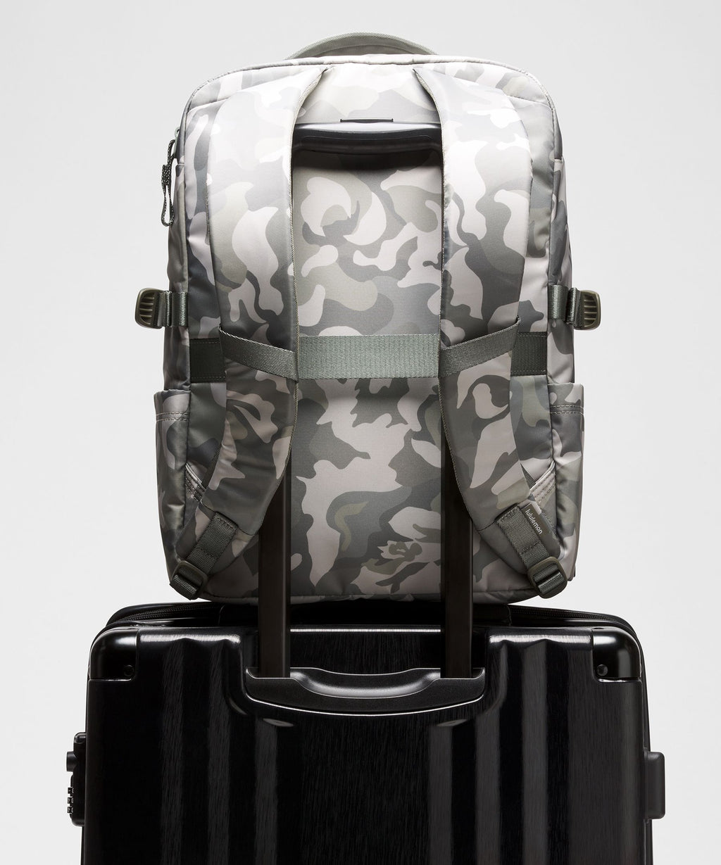 Floral Camo Grey Multi/Grey Sage/Silver