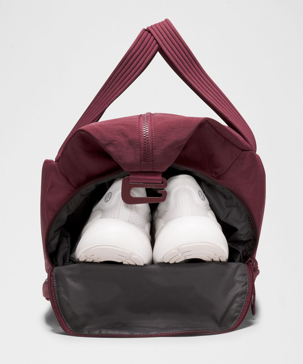Burgundy Bay/Plumful/Graphite Grey