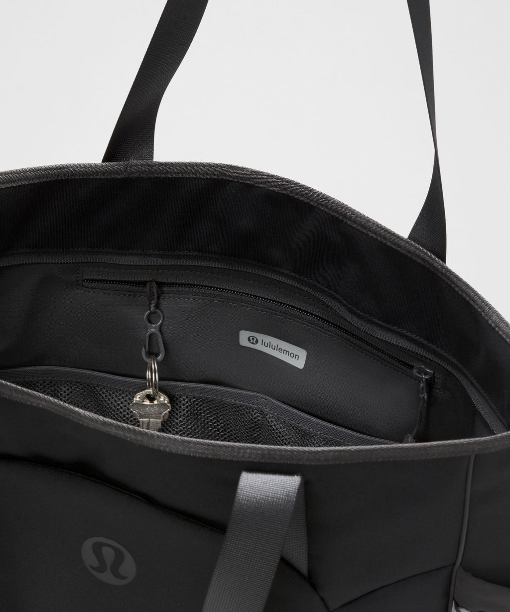 Black/Graphite Grey/Feather Grey