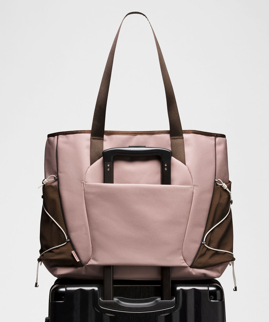 Ashen Rose/Walnut Crunch/Light Ivory