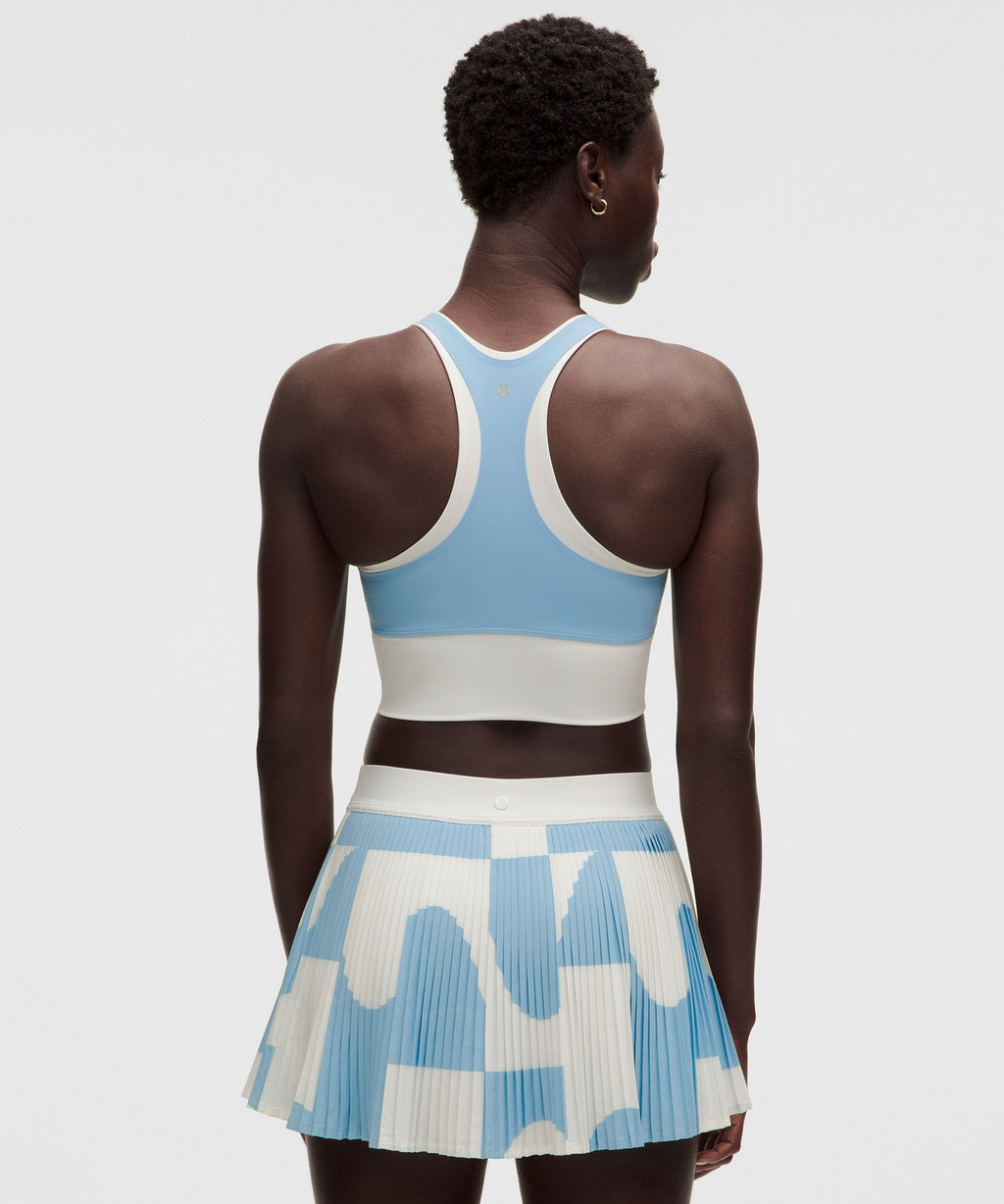 Dreamy Blue/White