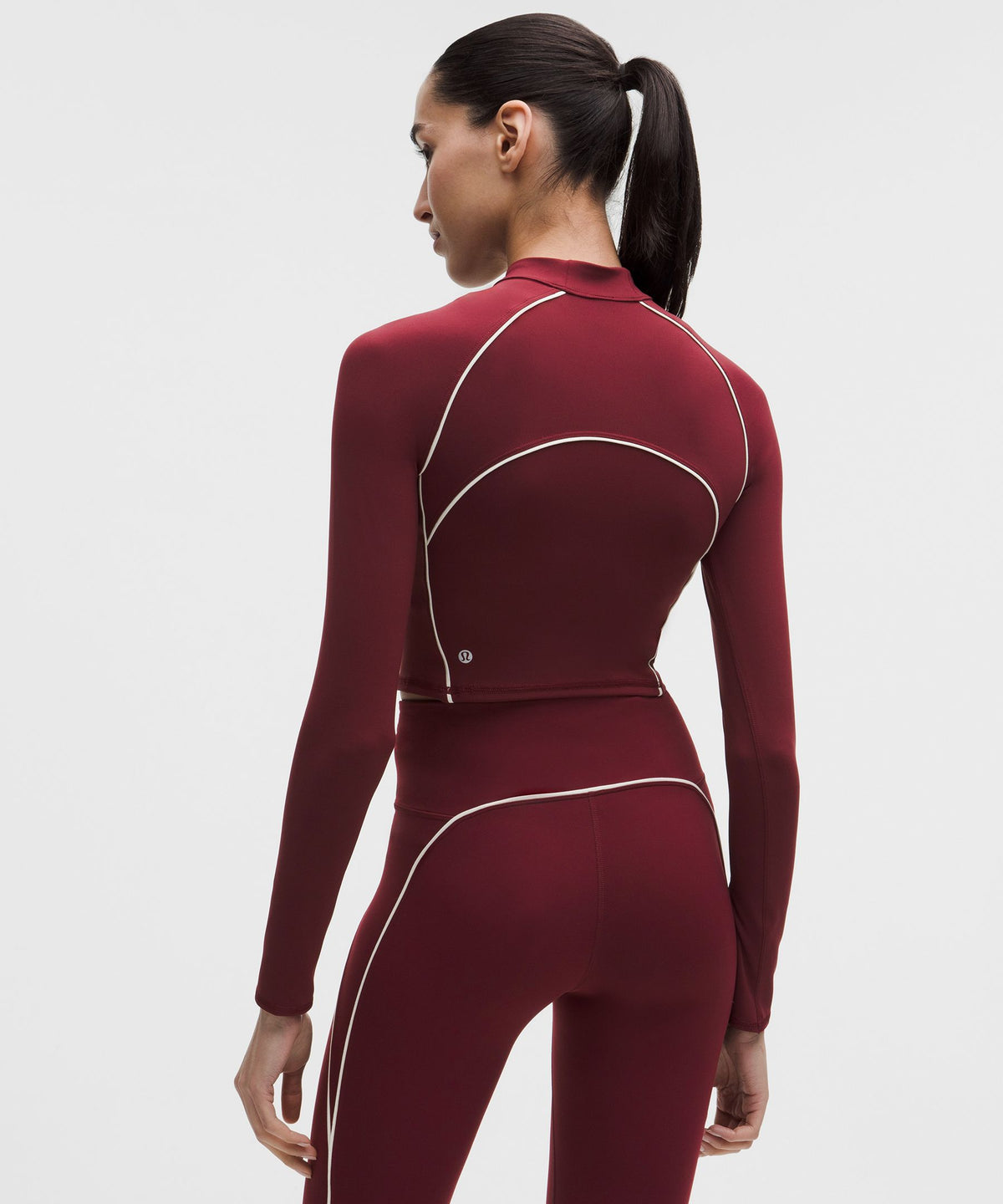 Burgundy Bay/Light Ivory