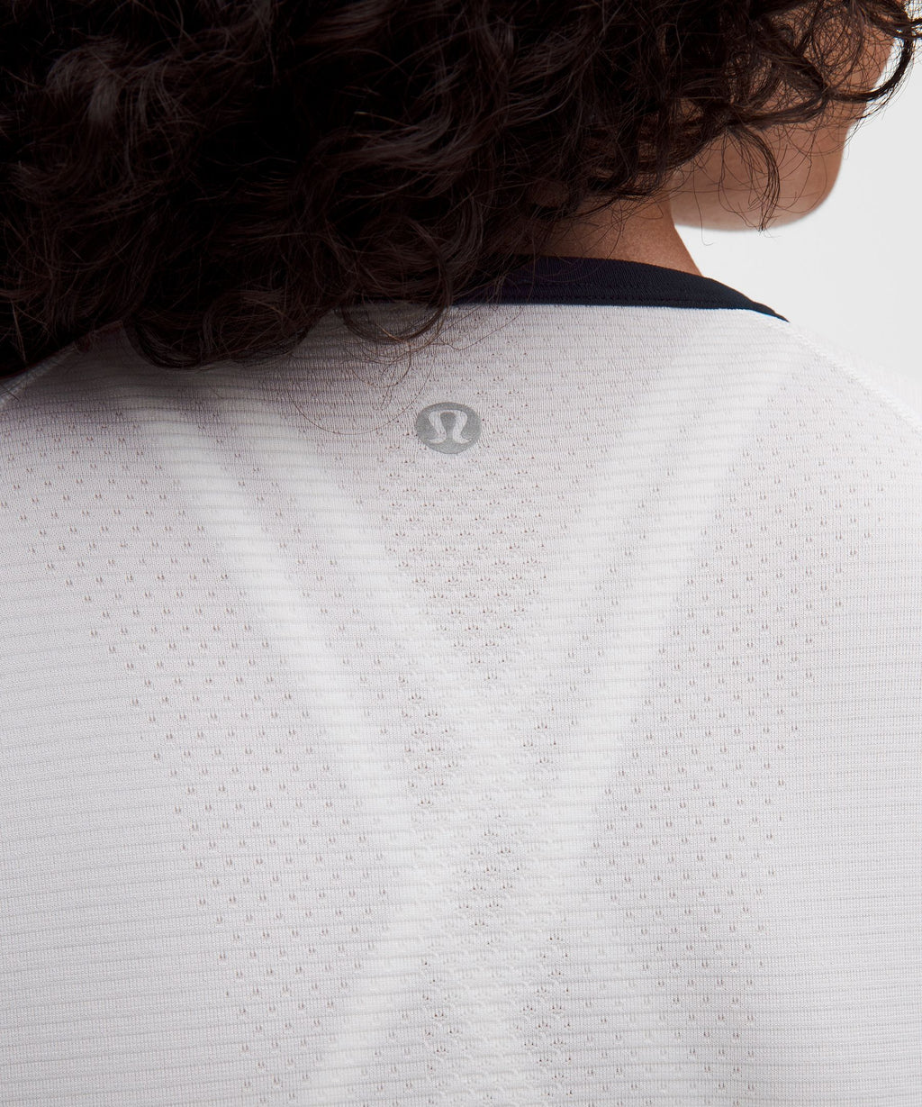 White/Ocean Wave/True Navy