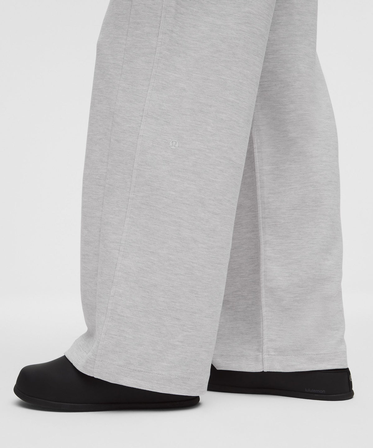 Heathered Core Ultra Light Grey