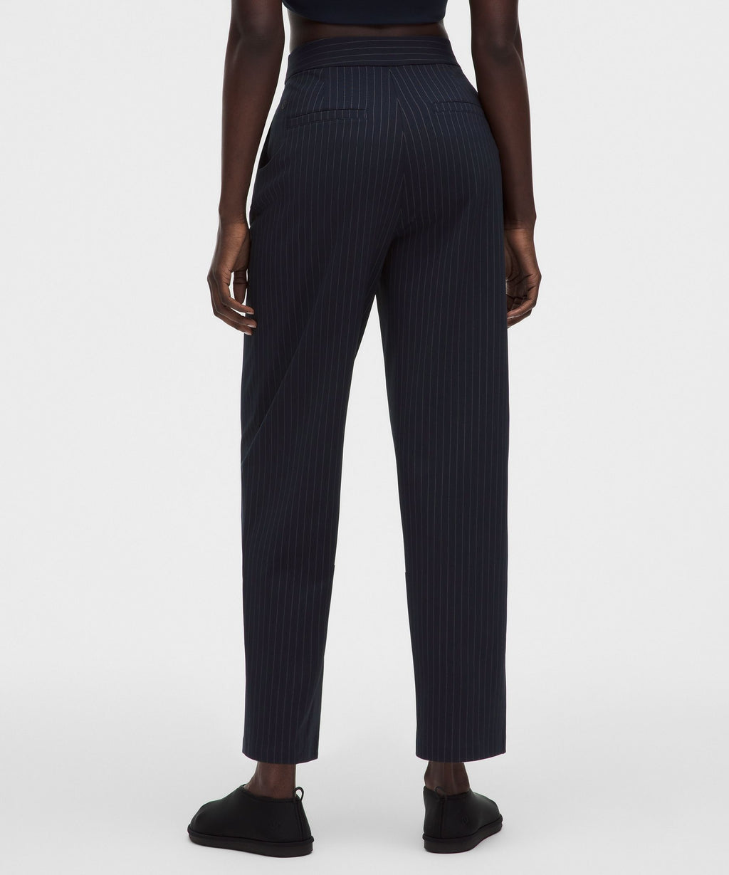 Classic Navy/Light Ivory