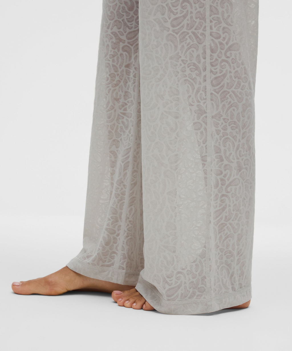 Paisley Lace Jacquard Dove Grey