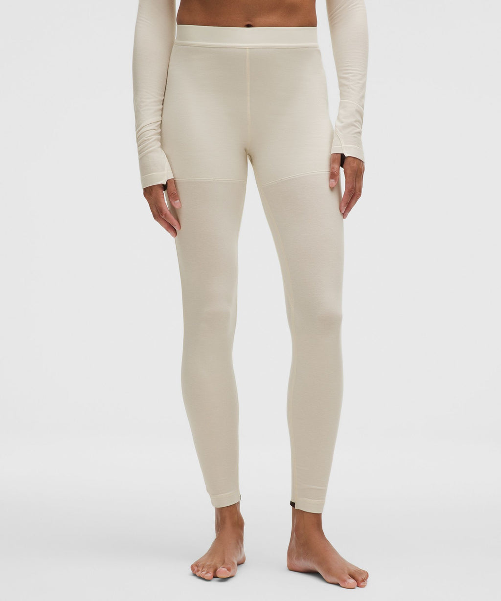 Light Ivory/Black