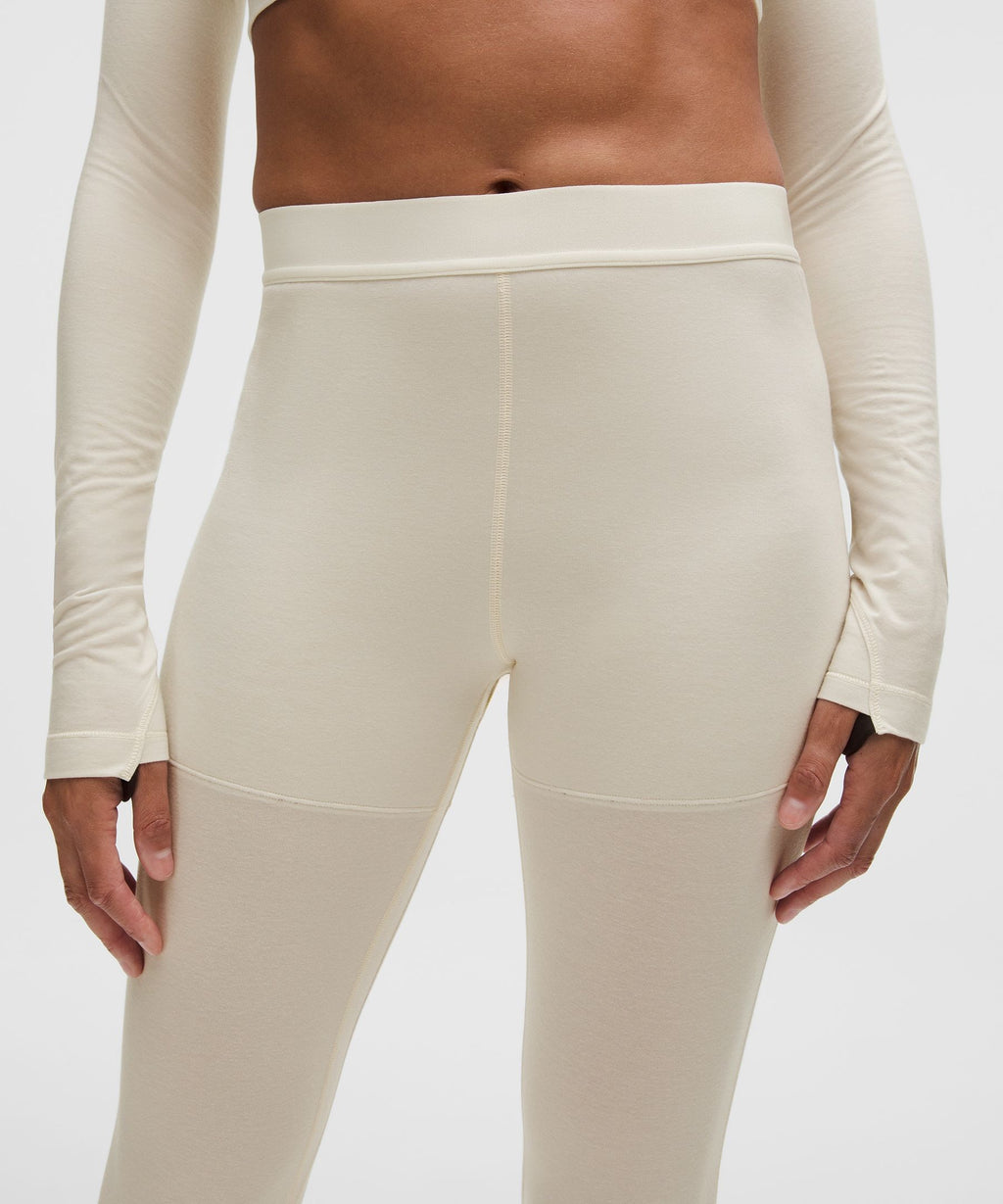 Light Ivory/Black