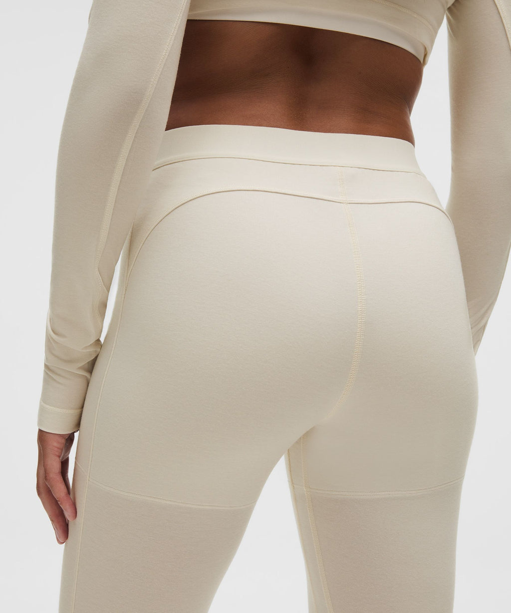 Light Ivory/Black