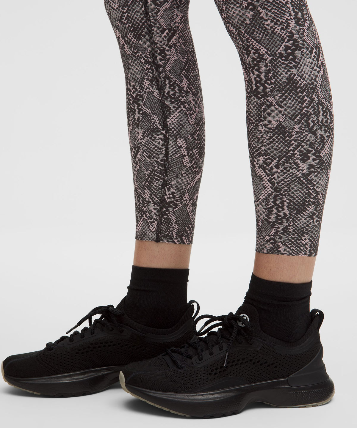 Snake Structure Grey Multi