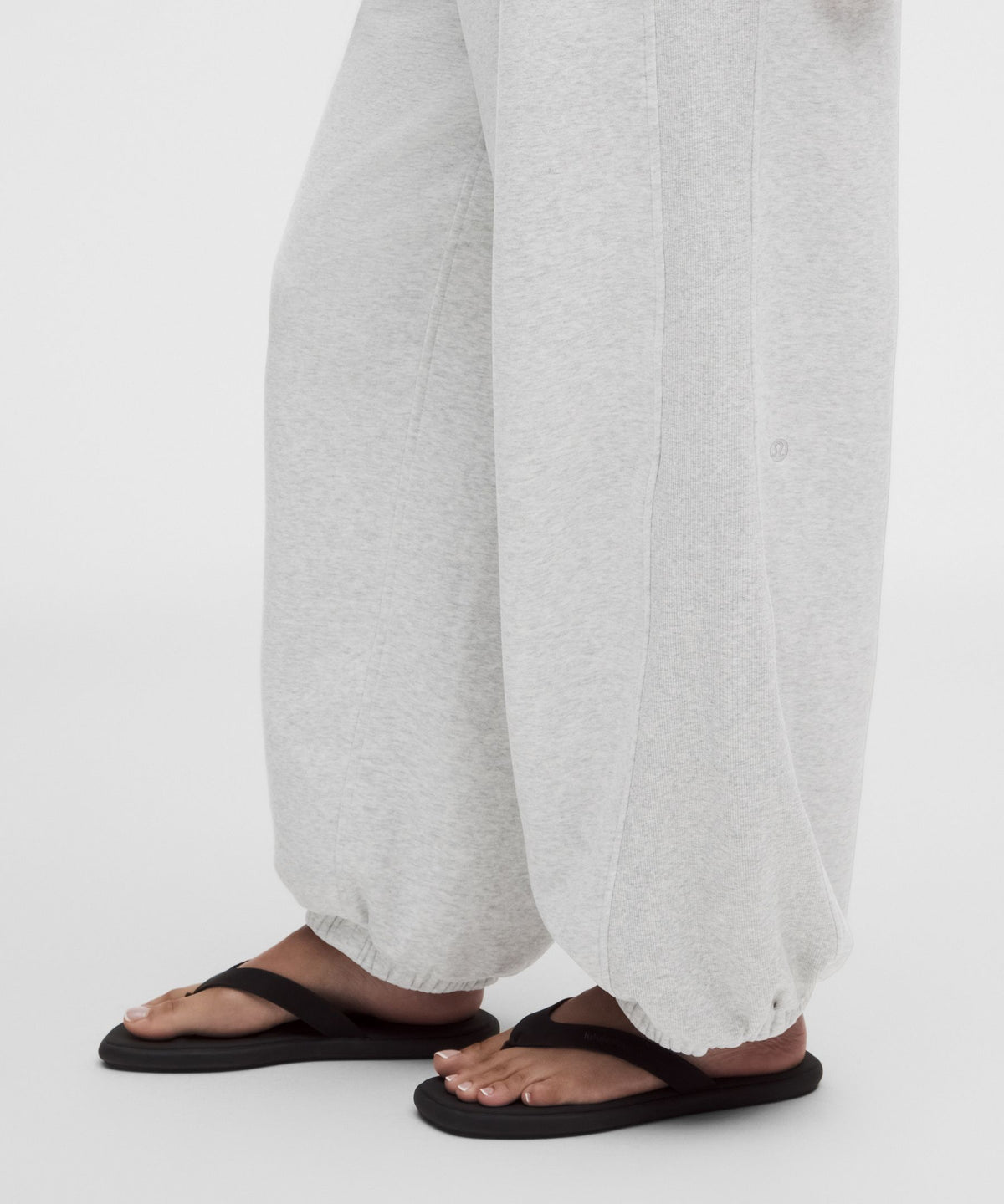 Heathered Core Ultra Light Grey
