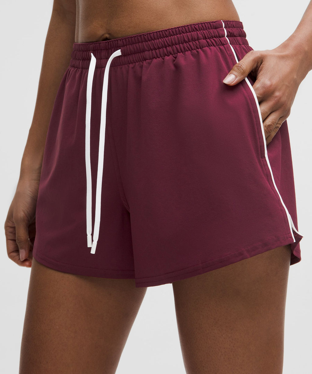 Burgundy Bay/White