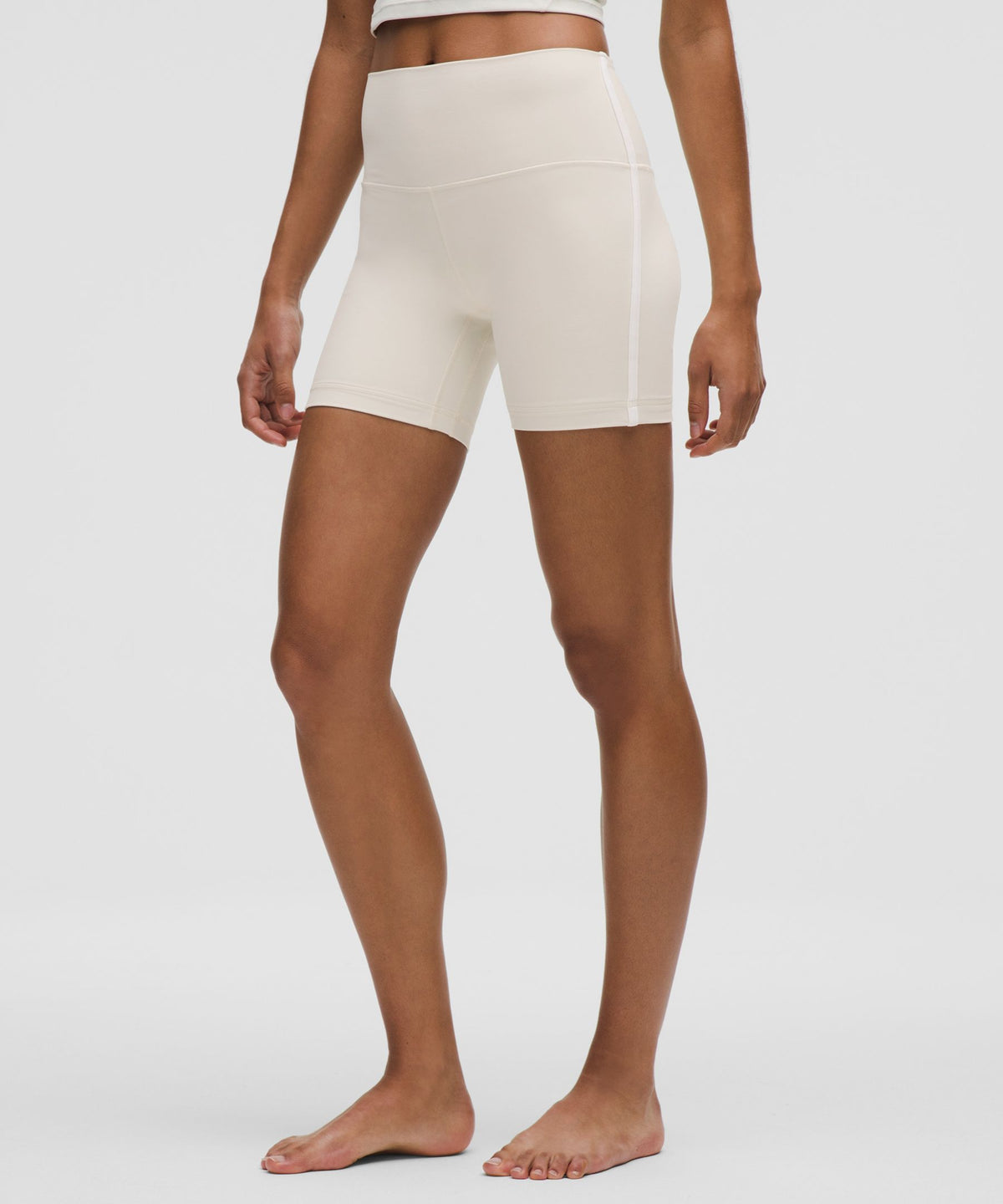 Light Ivory/White