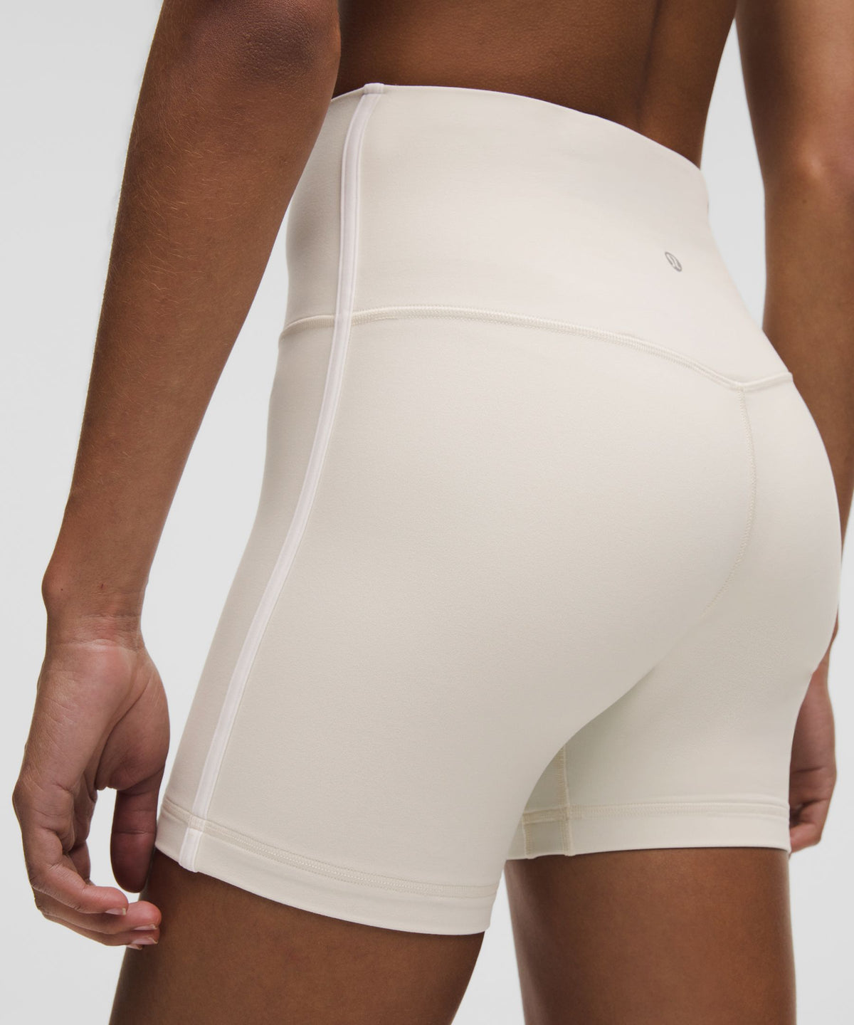 Light Ivory/White