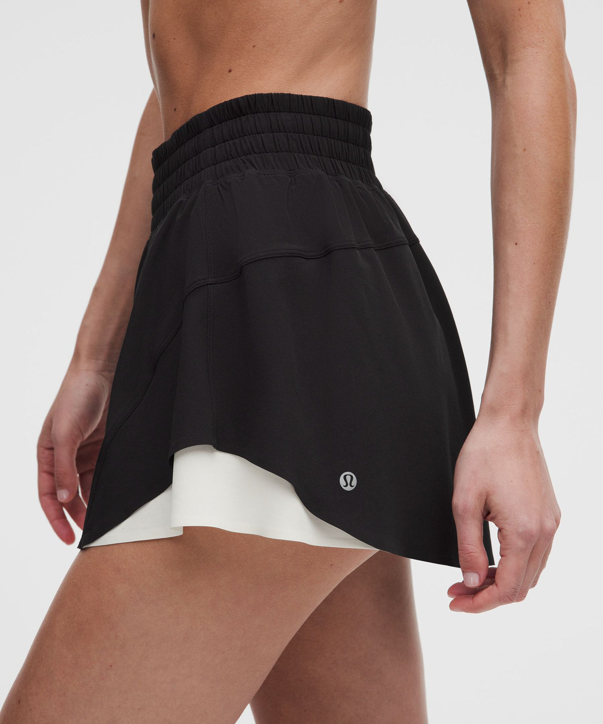 Black/Coconut Ivory