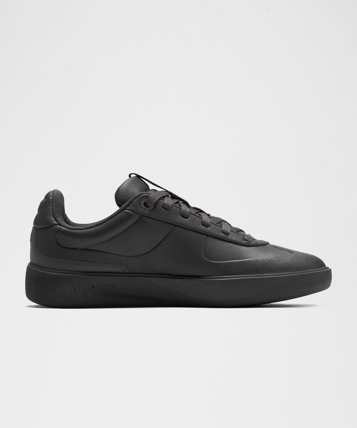 Black/Black/Black